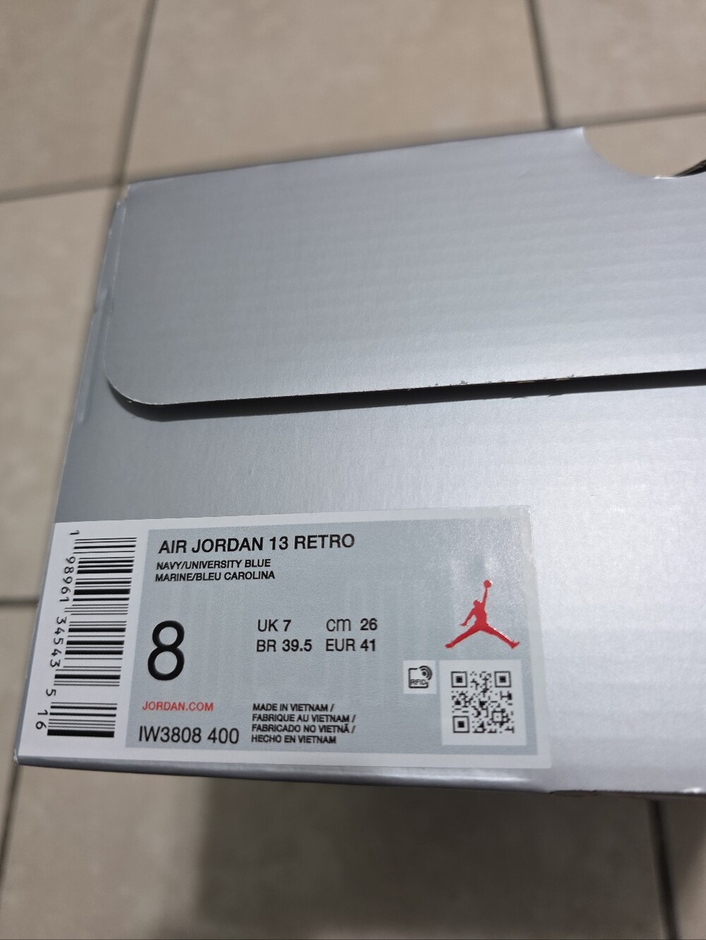 Empty Shoe Box - Picture 2 of 6